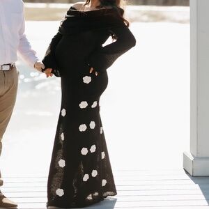 MESHKI Kiki Off Shoulder Knit Rose Maxi Dress - Black/White